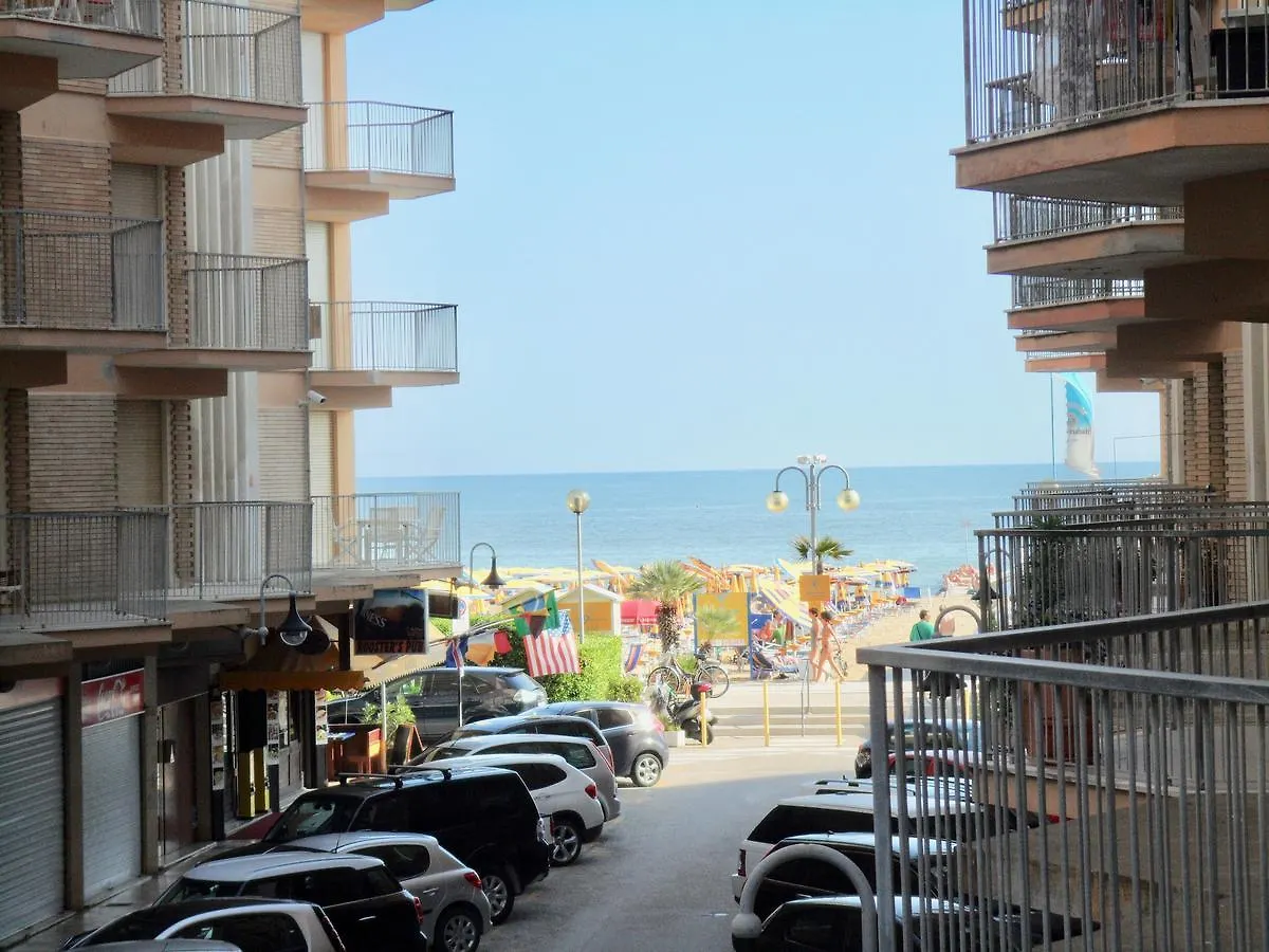 Centro Commerciale Otel Lido di Jesolo 0*,  İtalya